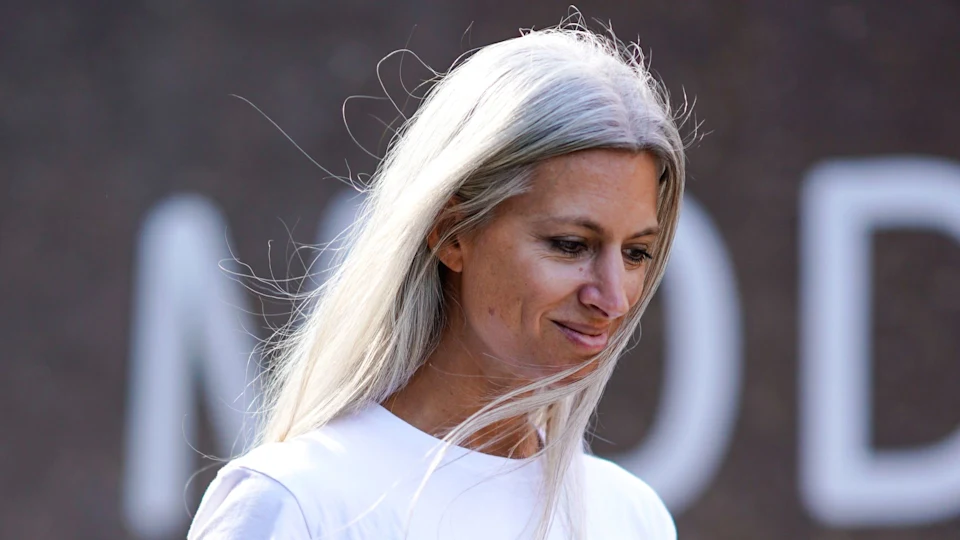 Gray Hair, Bold Attitude: Why Salt & Pepper is the New Youthful Trend