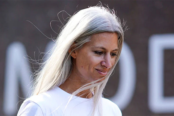 Gray Hair, Bold Attitude: Why Salt & Pepper is the New Youthful Trend